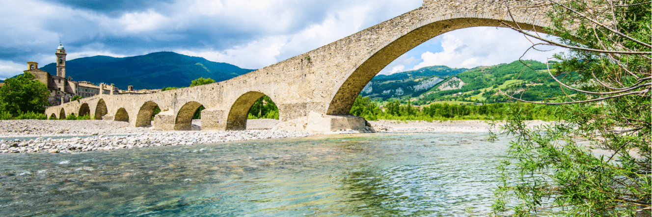 A Bobbio con Max Martelli. Sulle orme di San Colombano in un borgo medievale